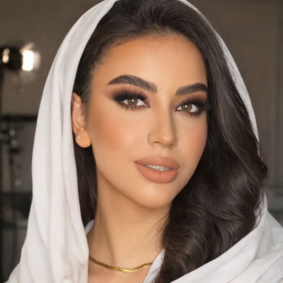 شقایق صفایی پور ( لیفت و لمینیت مژه و ابرو )